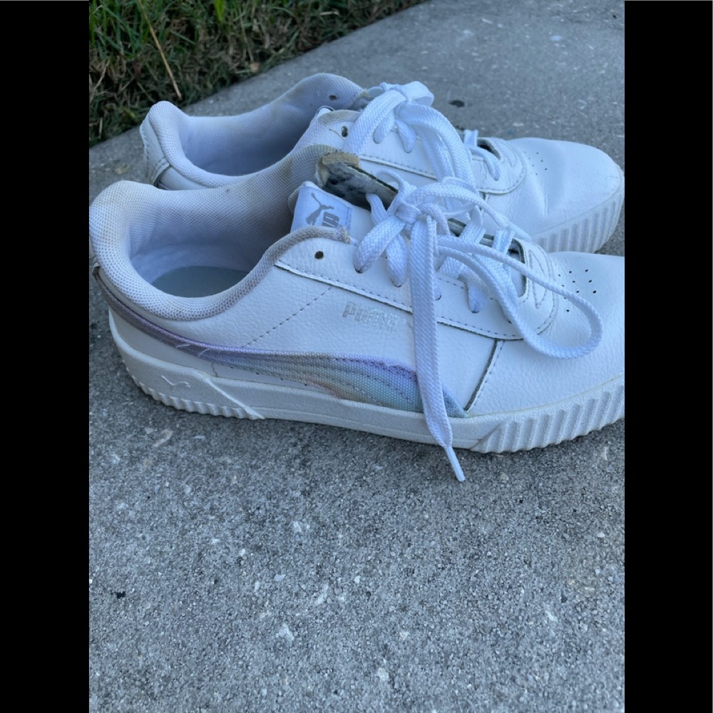 White carina sneakers